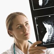 Диагнозата на остеохондрозата се определя с помощта на X -Ray преглед